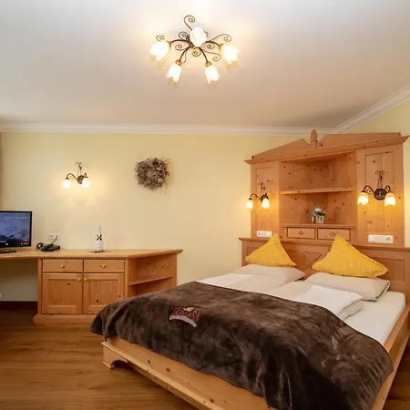 Alpenresidenz Trisanna Panzió 4*